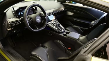 Aston Martin Vantage facelift - dash